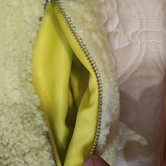 Gap Yellow Fuzzy Waist Bag - Picture 5 of 7